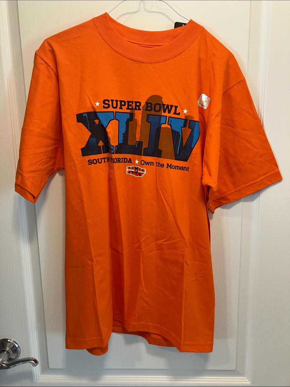 NWT Reebok Orange Super Bowl XLIV Graphic Tee Size-S